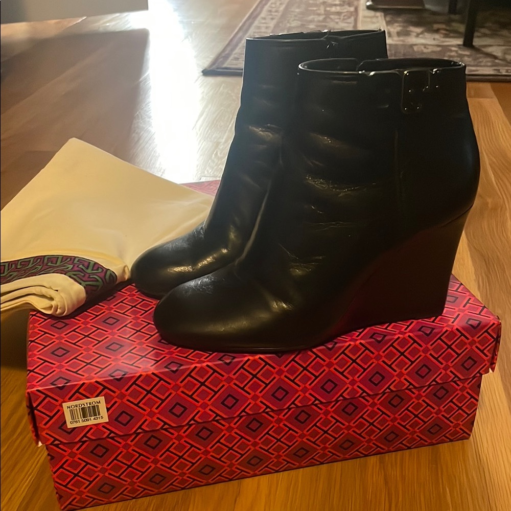 Black Heeled Boots with Wedge Heel
